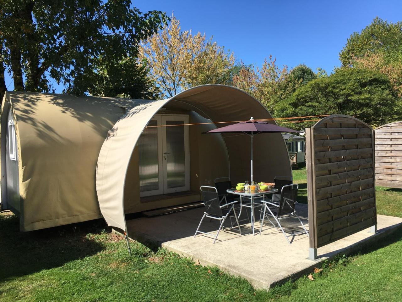 Camping 3 Etoiles - Piscine Chauffee - Vue Montagne Saint-Girons  Eksteriør billede