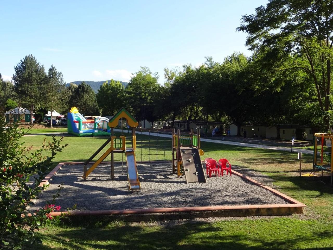 Camping 3 Etoiles - Piscine Chauffee - Vue Montagne Saint-Girons  Eksteriør billede